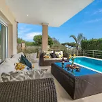 Beachfront With Sea Views & Private Pool ヴィラ マルベーリャ