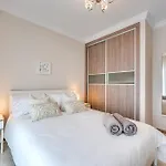 Beachfront With Sea Views & Private Pool Marbella