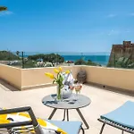 Beachfront With Sea Views & Private Pool Villa *