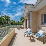 Beachfront With Sea Views & Private Pool ヴィラ マルベーリャ