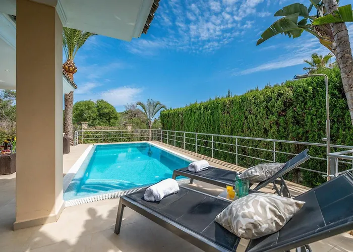 Beachfront With Sea Views & Private Pool * Marbella