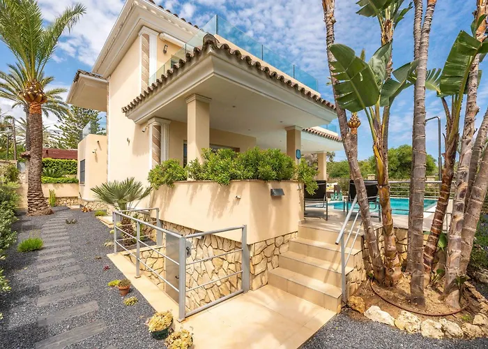 ヴィラ Beachfront With Sea Views & Private Pool *