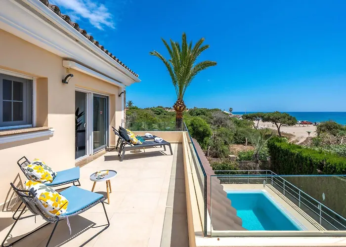 Beachfront With Sea Views & Private Pool マルベーリャ