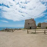 فيلة Beachfront With Sea Views & Private Pool ماربيا